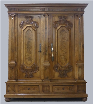Nähtischchen in Kirsche