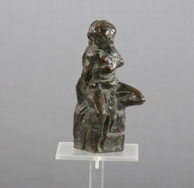 Bronzefigur