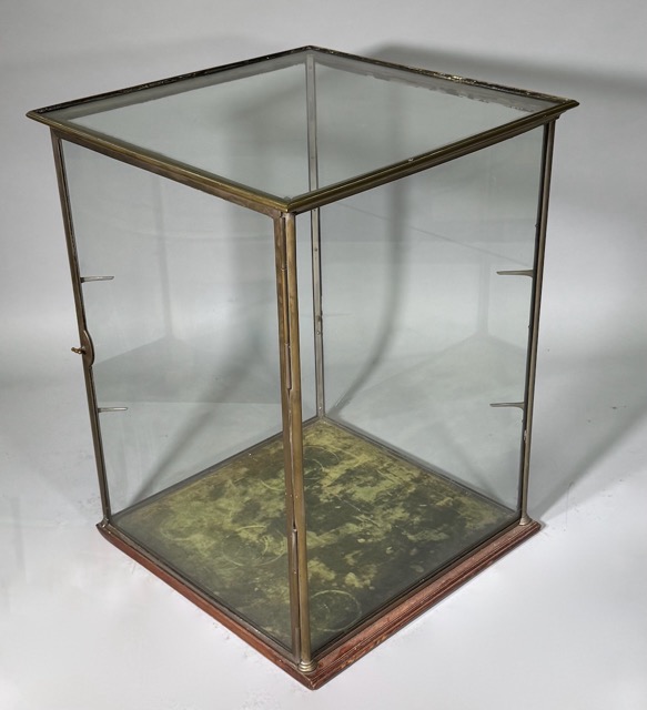 Art Déco Glasvitrine