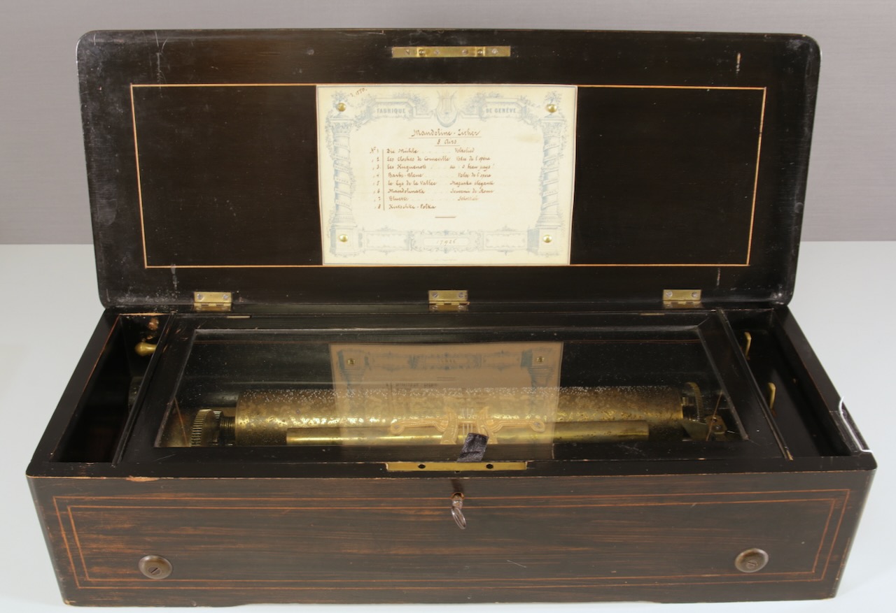 Schweizer Walzenspieluhr Mandoline Zither