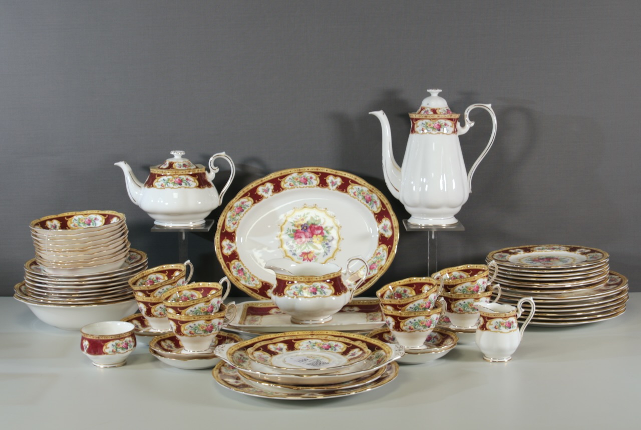 Porzellanservice Royal Albert Bone China