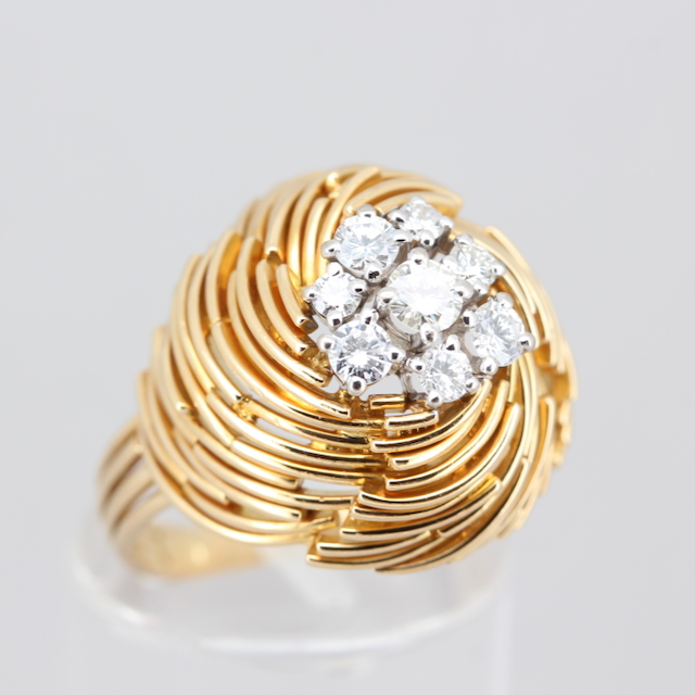 Damenring mit Brillanten